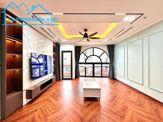 Phố Xuân Thủy - Cầu Giấy, DT 65m2 x 7 Tầng Thang Máy, MT5.4m, Giá 21 tỷ LH: 0888758369 - 1