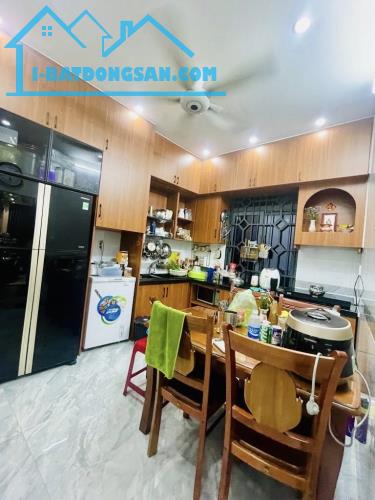 LÔ GÓC 0 LG - ĐẸP LUNG LINH - HẺM 6M SÁT MẶT TIỀN - 50M - 3 TẦNG NHỈNH 7 ĐỒNG - 2