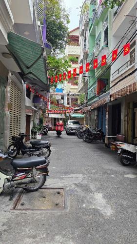 MẶT TIỀN ĐƯỜNG SỐ GIAO KHÁNH HỘI 
1 ĐỜI CHỦ DUY NHẤT 
CÓ 7 TỶ x