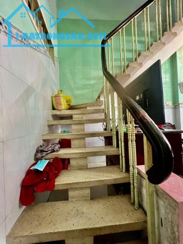 MẶT TIỀN ĐƯỜNG SỐ GIAO KHÁNH HỘI 
1 ĐỜI CHỦ DUY NHẤT 
CÓ 7 TỶ x - 2