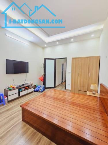 Bán nhà phố Minh khai, Hai Bà Trưng 45m, 4 tầng. Giá: 7.3 tỷ. LH: 0937158386 - 2
