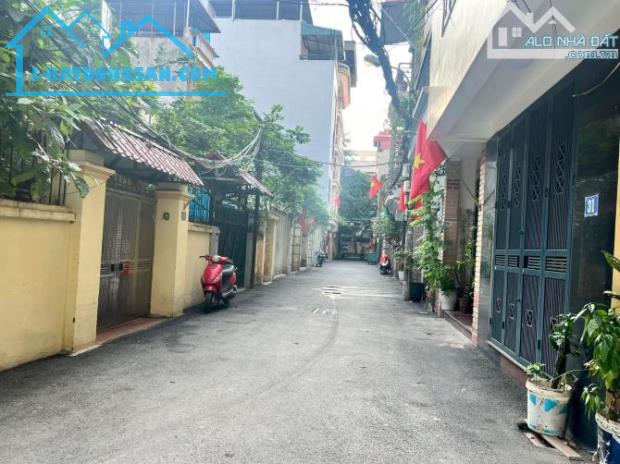 Cực hiếm - Bán nhà  Vạn Bảo, Ba Đình - Nhà phân lô - ngõ ô tô đỗ cửa - 42m x 5T, 16.6 tỷ