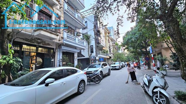 BÁN CỰC GẤP  Đất KĐT Đại Kim 84 mét. Vị trí Đỉnh Cao - KINH DOANH. Giá chỉ 16 tỷ 52