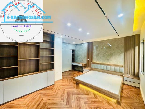 TÔN ĐỨC THẮNG- 1 nhà ra phố- 40m2*6 tầng- thang máy- hơn 13 tỷ-mặt tiền rộng - 2