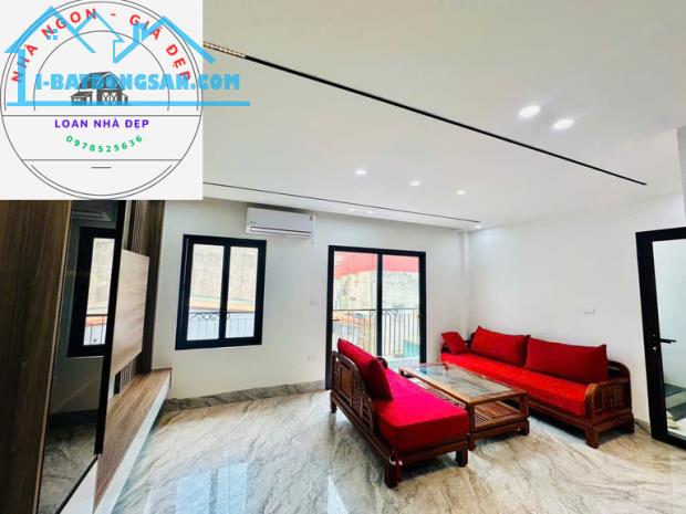 TÔN ĐỨC THẮNG- 1 nhà ra phố- 40m2*6 tầng- thang máy- hơn 13 tỷ-mặt tiền rộng - 5