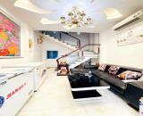 Xe hơi ngủ nhà, DT 83m, 4 tầng BTCT, 6WC, Phường 13, Bình Thạnh