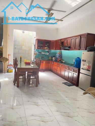 NHÀ 4 LẦU, DT 133M² (NGANG 7M), SÂN ĐẬU 2 Ô TÔ - MẶT TIỀN ĐƯỜNG SỐ 4, LONG TRƯỜNG - 2