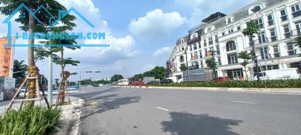 Chính chủ cần bán nhanh bán kín Louis Đại Mỗ 100m2 5 tầng , miễn tiếp trung gian