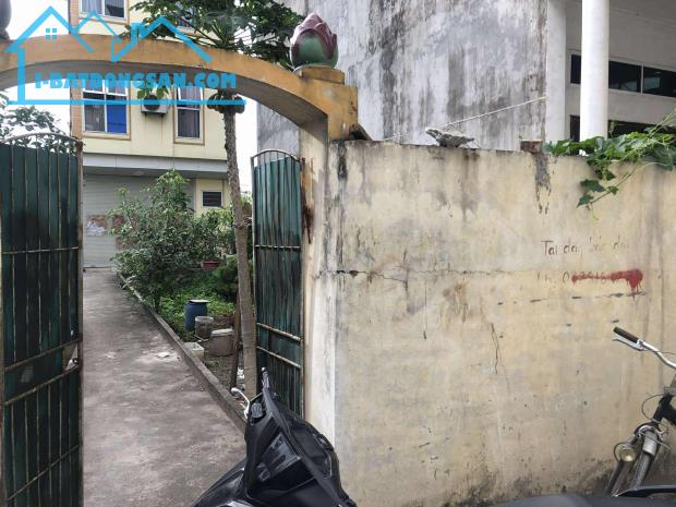 Thổ cư lô góc 3 mặt ngõ thoáng vĩnh viễn ô tô đỗ tận cửa phường Minh Khai - 1