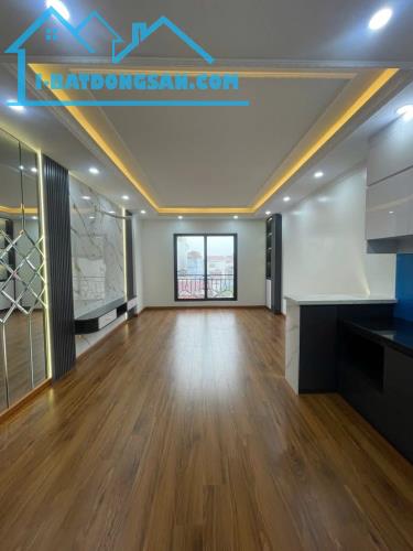 CHÍNHCHỦ BÁN NHÀ NGỌC HỒI – MỚI KÍNH KOONG – 6 TẦNG CÓ THANG MÁY – Ô TÔ NGỦ TRONG NHÀ - 2