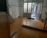 nhà 3 triệu 2 phòng ngủ gần chợ Tân An