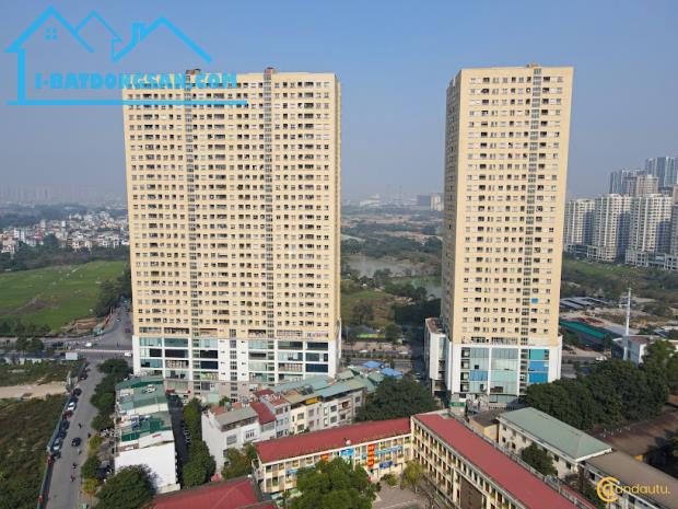 (Tin thật 100%) CH lô góc 81,3m2 x 2PN có slot ô tô tại C14 - Bộ Công An - Ban công Đông - 4