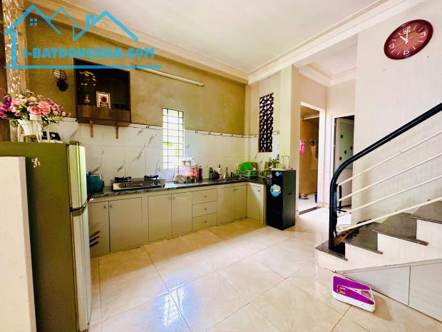 Nhà Kim Long vị trí đẹp, đường ô tô tránh nhau giá chỉ 3 tỷ