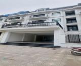 Cho thuê nhà Xuân Phương, 160m2, 5 tầng, thông sàn làm văn phòng, kho dược