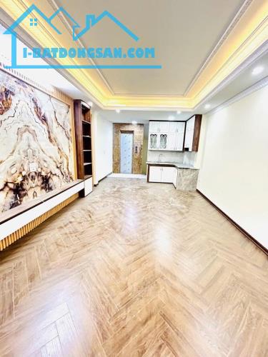 NHÀ MỚI.THANG MÁY.Ô TÔ TRÁNH.KINH DOANH ĐỈNH. NAM DƯ 6 TẦNG CHỈ 7.9 TỈ