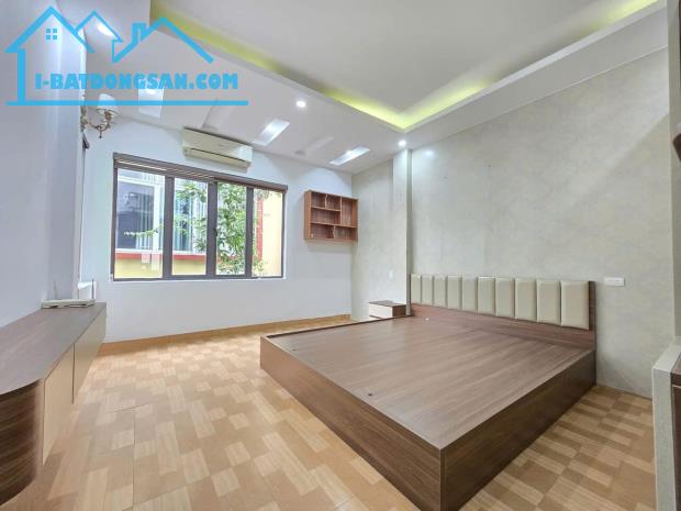 🔥HIẾM! BÁN GẤP NHÀ LÔ GÓC BÀ TRIỆU - HÀ ĐÔNG🔥GARA Ô TÔ🔥 43m²-  4.5 TẦNG-  CHỈ 10,989 TỶ - 2