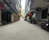NGUYỄN CHÍ THANH - MẶT TIỀN RỘNG - GẦN PHỐ - GARA - Ô TÔ VÀO NHÀ - 70M² NHỈNH 20 TỈ