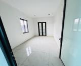Bán rẻ nhất quận căn nhà Khương Đình 2 tầng mới koong 28m chỉ 2 tỉ sát cạnh sân chơi rộng