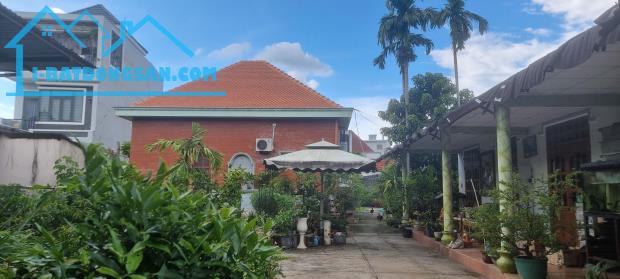 Bán biệt thự Nguyễn Chí Thanh, Hiệp An, TDM: 29 x 70, giá 19 tỷ - 3