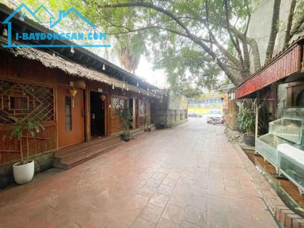 Bán nhà mặt phố Nguyễn Thái Học, Đống Đa, giá đầu tư, 525mx3t, 300 tỷ, 0985696268 - 2