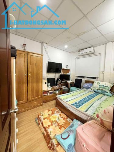 Nhà rộng 3 PN, hẻm ô tô Tân Quý, cạnh Công viên Aeon, 4.3 tỷ - 2