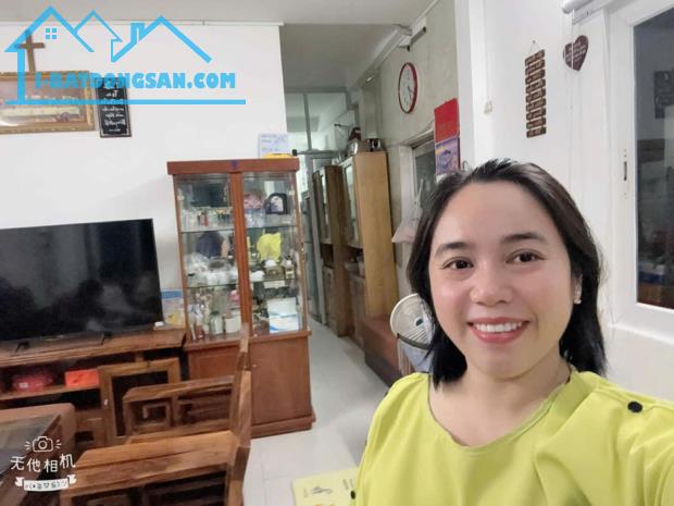 Nhà rộng 3 PN, hẻm ô tô Tân Quý, cạnh Công viên Aeon, 4.3 tỷ - 1