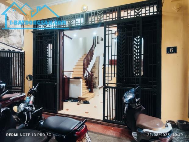Bất