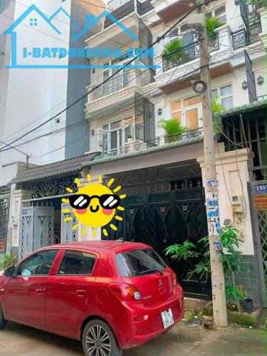 BÁN NHÀ HIẾM MỚI XÂY  ĐƯỜNG THẠNH LỘC 13 QUẬN 12 DIỆN TÍCH 60M2  GIÁ CHƯA TỚI 5 TỶ8 - 5
