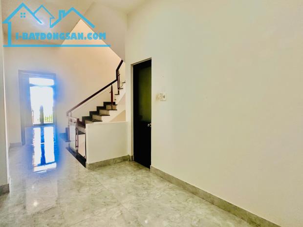 Nhà 3 tầng kiên cố KV5 - Hương Sơ - 3