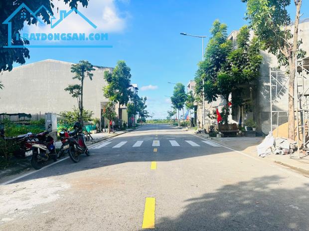 Nhà 3 tầng kiên cố KV5 - Hương Sơ - 4