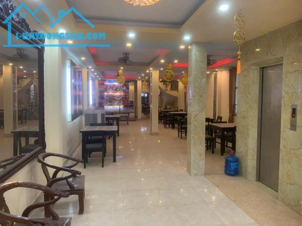 CẦN BÁN GẤP,HẠ GIÁ 30 TỶ mảnh đất mặt đường siêu rộng hàng hiếm RẺ HƠN 30% thị trường