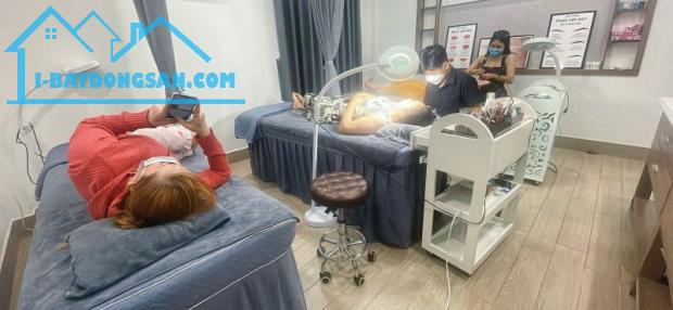 Bán nhà 4 Tầng có THANG MÁY khu V.I.P Bậc nhất Dĩ An,đường nhựa 22m - 1