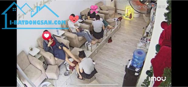 CHÍNH CHỦ CẦN SANG NHƯỢNG TIỆM NAIL VÀ GỘI ĐẦU – VÀO LÀ LÀM NGAY