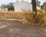 Bán đất 300m2 đường lớn Dĩ An, tiện xây kho xưởng.