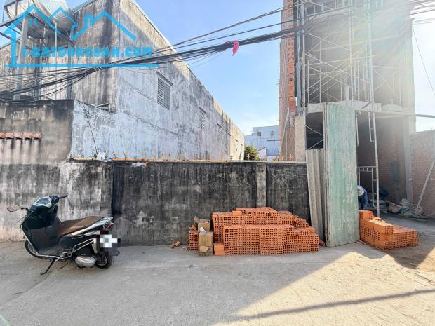 Bán Đất thổ cư ĐƯỜNG ÔTÔ QUẬN 2 – CẠNH KHU HÀNH CHÍNH ngang 4.5m. Giá TLcc