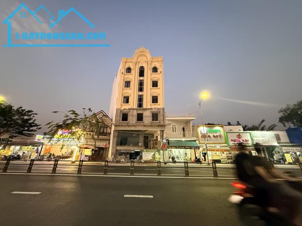 👉160 triệu -CHO THUÊ TÒA NHÀ 7 TẦNG MỚI XÂY 100%, NGANG 9.6m MẶT TIỀN ĐƯỜNG TRẦN HOÀNG NA