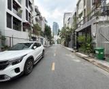 Gấp bán nhà Thủ Đức, 5 tầng, gần Vincom Thảo Điền, dt 105m2, giá 30 tỷ.