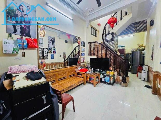 HIẾM XÃ ĐÀN – NHÀ 51M² x 4 TẦNG – CHỈ 30M RA PHỐ – VỊ TRÍ TRUNG TÂM – 11.5 TỶ