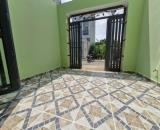Đường nội bộ rộng 8m thông đường Trường Lưu, 3 tầng, ngang 4m, vuông vức, Chỉ 5 tỷ 5.
