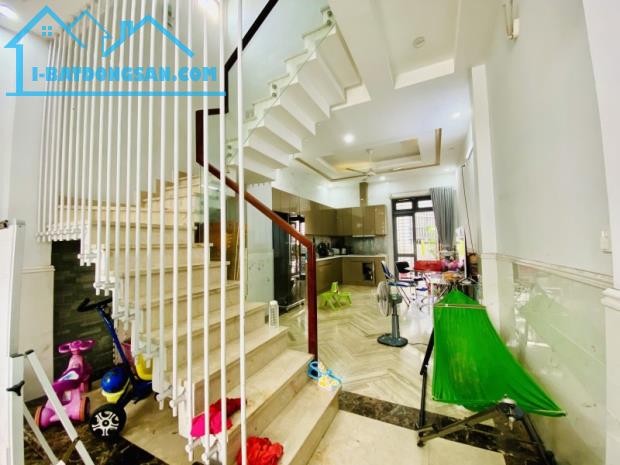 Bán nhà 3 tầng Gò Dưa, Tam Bình, Thủ Đức, TP HCM. DT 90m2,  sổ hồng riêng. Giá 7,08  tỷ. - 1