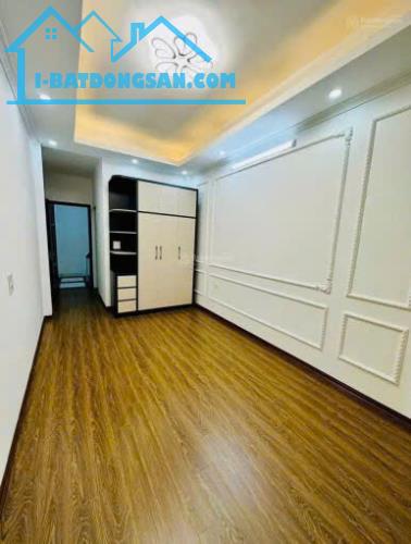 CHO THUÊ NHÀ NGUYÊN CĂN NGUYỄN KHÁNH TOÀN: 35M² X 5T, ĐỦ ĐỒ, GẦN Ô TÔ, 14TR - 2