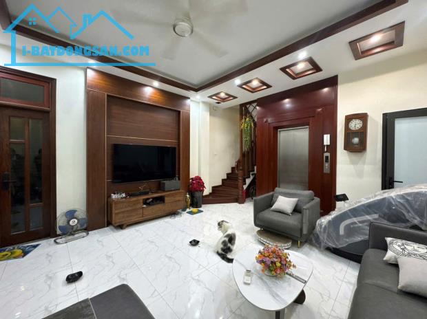 LÁNG – 42M² – MT 5,5M – 6 TẦNG THANG MÁY – XÂY MỚI – 15,5 TỶ - 1