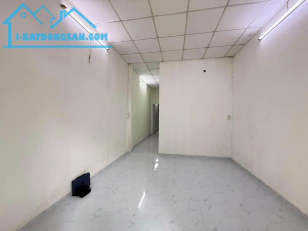‼️ GIẢM CÒN 3,8 TỶ – NHÀ CẤP 4 NGAY ĐỔ HÀNH, NGÃ TƯ TRUNG CHÁNH (M40 ...