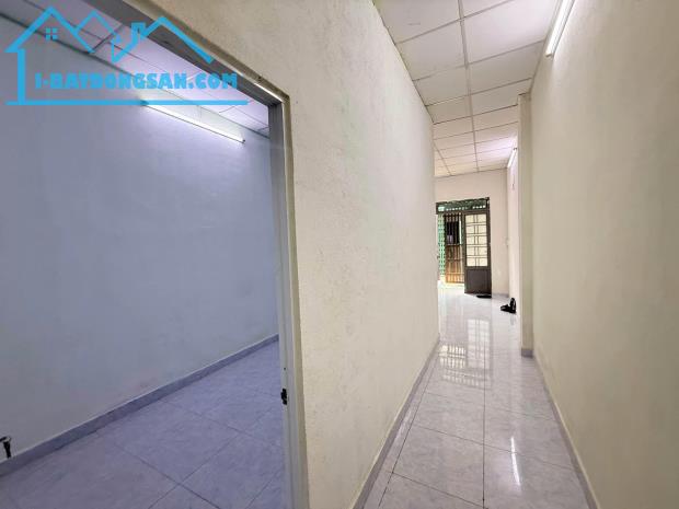 ‼️ GIẢM CÒN 3,8 TỶ – NHÀ CẤP 4 NGAY ĐỔ HÀNH, NGÃ TƯ TRUNG CHÁNH (M40 ...