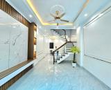 Nhà đẹp sân cổng tại Miếu Hai Xã, 50m2*4 tầng-4tỷ1,ngõ thông Hồ Sen,Chợ Hàng, oto cách 50m