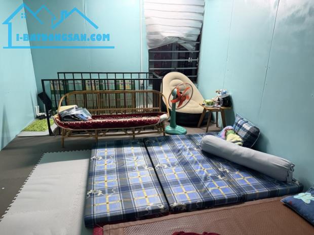 ♪ 1.15 tỷ có nhà gần Chợ Hòa Cường, DTSD 87m2, sở hữu lâu dài, sổ đỏ, Ô tô đậu - 4
