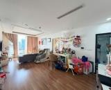 View Hồ-Hiếm Bán-Chung Cư Giảng Võ-Ba Đình-Dt:101m2/3PN/2WC*15,x tỷ