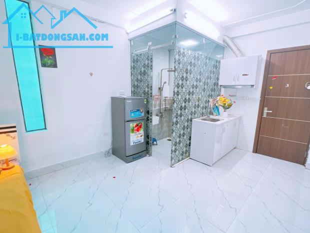 Cho Thuê phòng 20m thoáng sáng giá rẻ 3tr8 Ngõ 1194 Đường Láng - 2