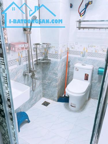 Cho Thuê phòng 20m thoáng sáng giá rẻ 3tr8 Ngõ 1194 Đường Láng - 3