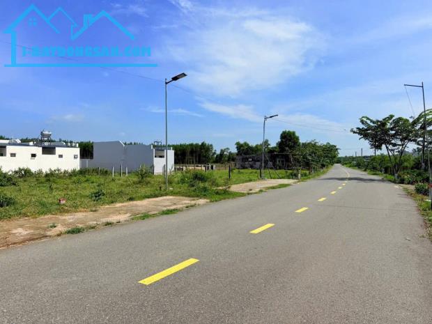 kẹt tiền cần bán gấp lô đất 150m2 giá chỉ 900tr - 2